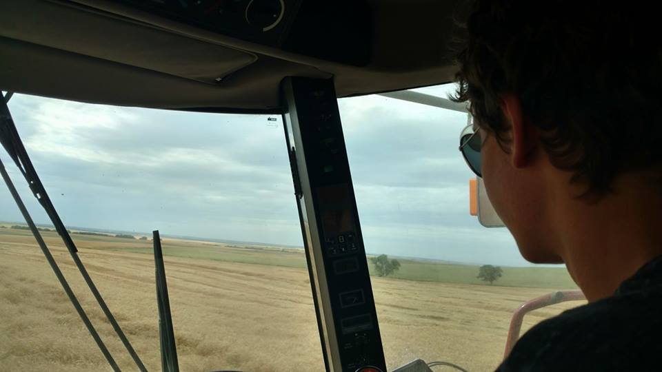 19554697_1759937024021214_8340654948434950964_n[1]