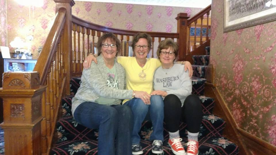 28577953_2039418432739737_552814352609412652_n[1]